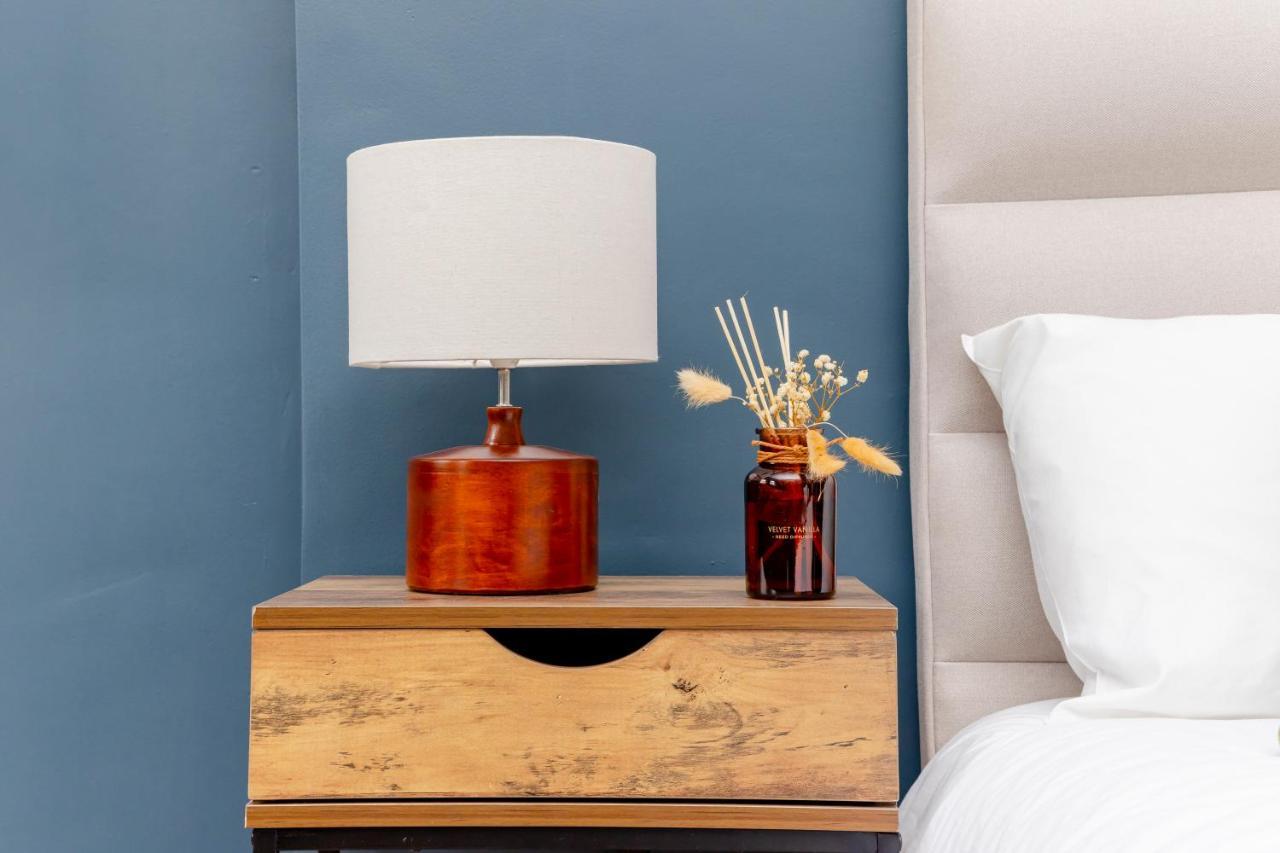 Morden Studio Flat Moments Away From Brighton Seafront Apartamento Exterior foto